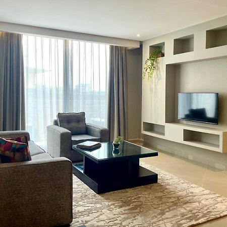 Mackinnon Suites Kampala Extérieur photo