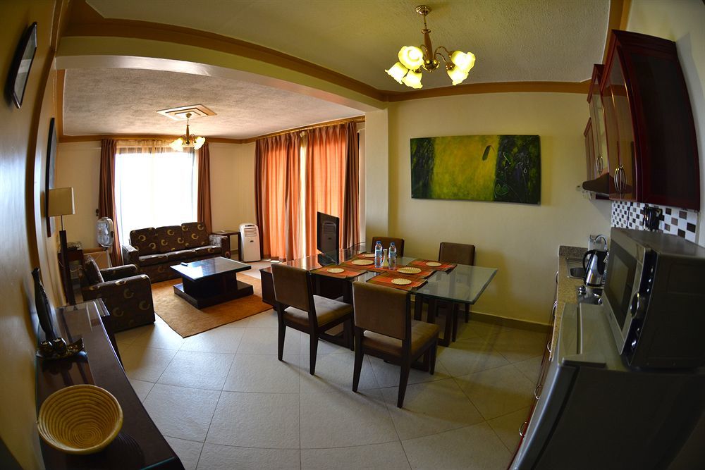 Mackinnon Suites Kampala Extérieur photo